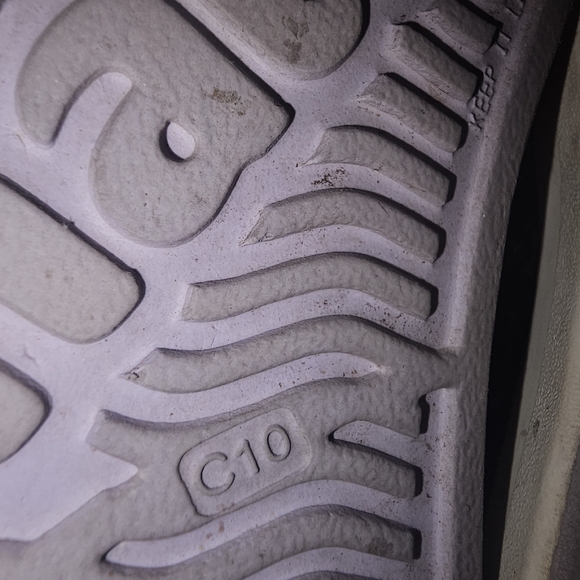 Native Shoes - Picture 5 of 6